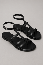 Sandalias de piel con cordones