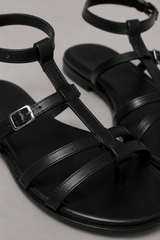 Sandalias de piel con cordones