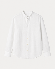 Camisa regular fit confeccionada en 100% lino.