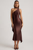 Vanessa Vestido midi asimétrico con detalle de bufanda en color marrón chocolate.