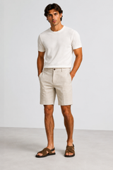Bermudas slim fit confeccionadas en 100% lino.