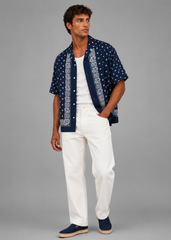 Mykonos - Camisa regular fit de tejido fluido con estampado exclusivo.