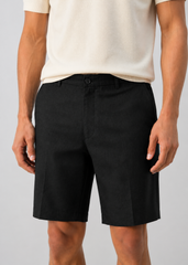 Bermudas slim fit confeccionadas en 100% lino.