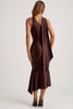 Shaya Vestido midi asimétrico con detalle de bufanda en color marrón chocolate.